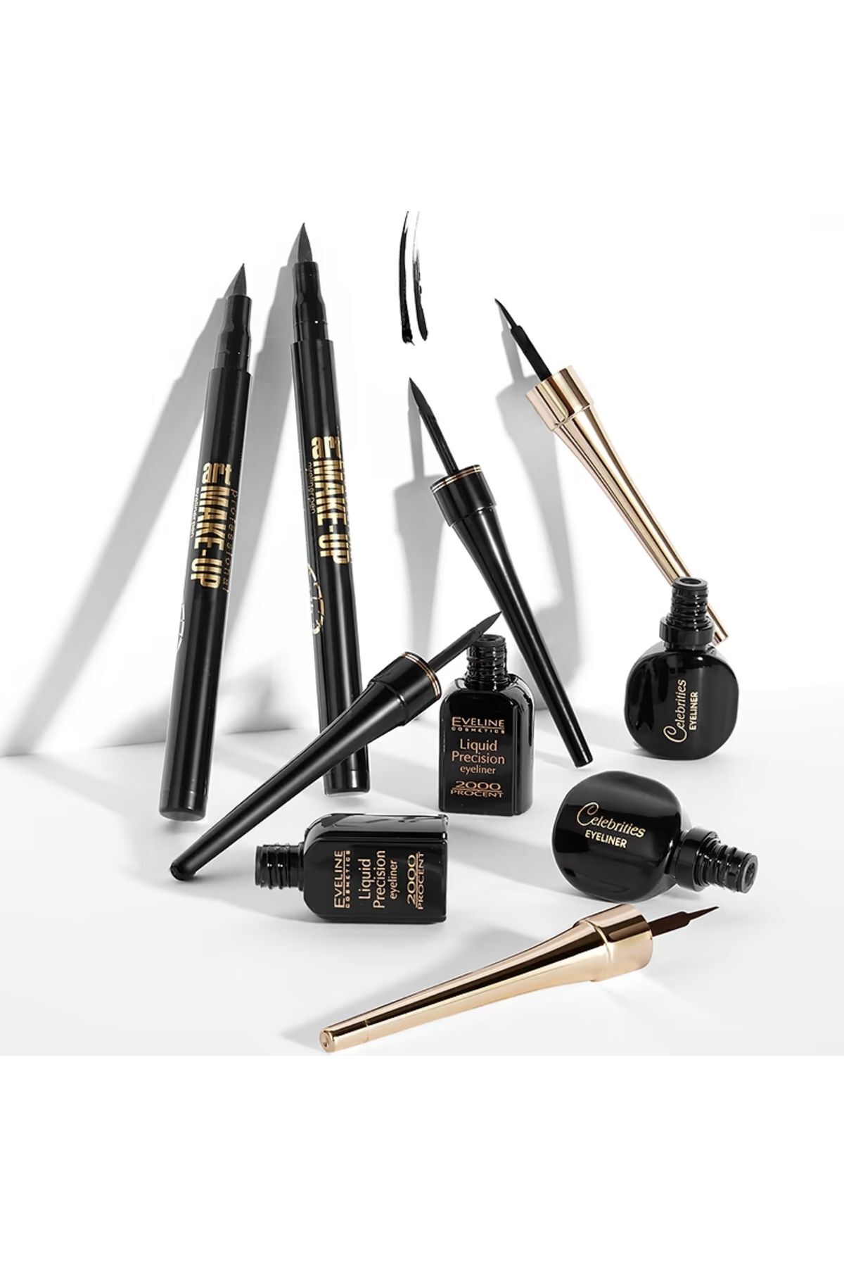 CELEBRITIES EYELINER BLACK WIDELASH-