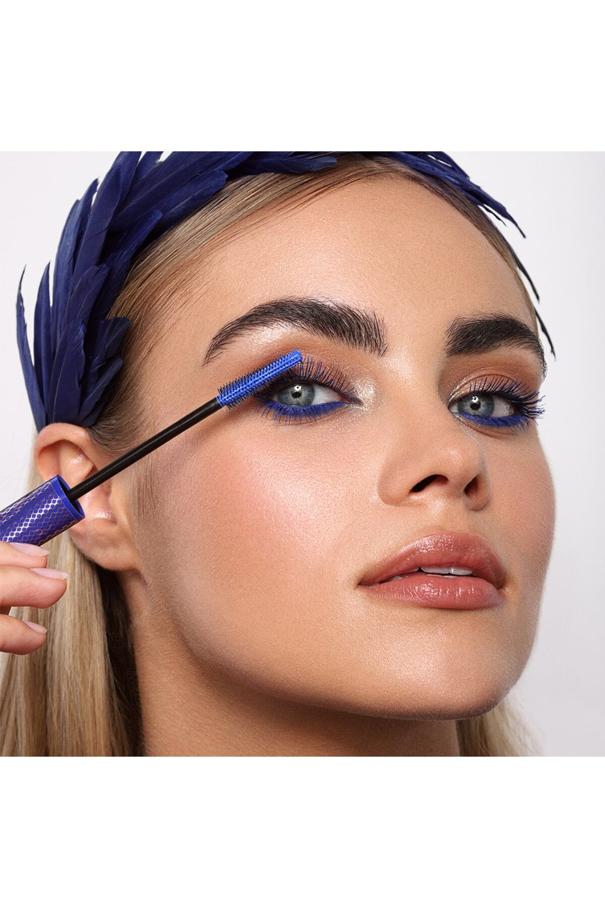 VARIETE LASHES SHOW BLUE COLOR MASCARA-
